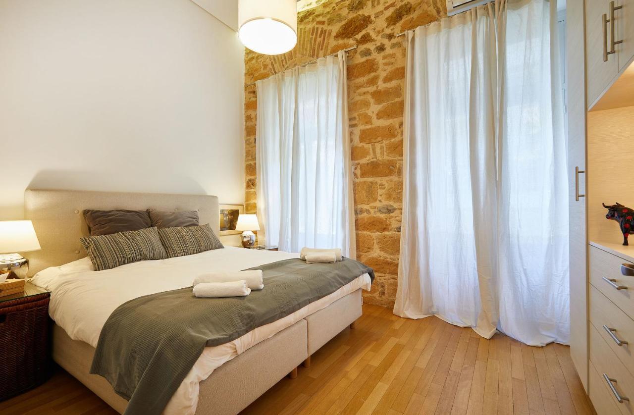 Chloe Boutique Apartments Plaka Athens Exterior photo