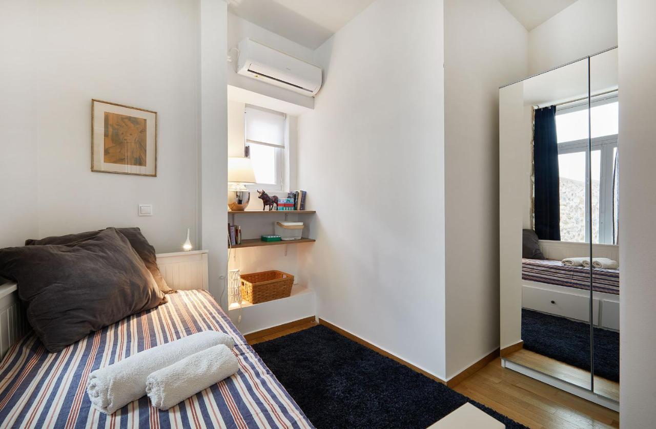 Chloe Boutique Apartments Plaka Athens Exterior photo